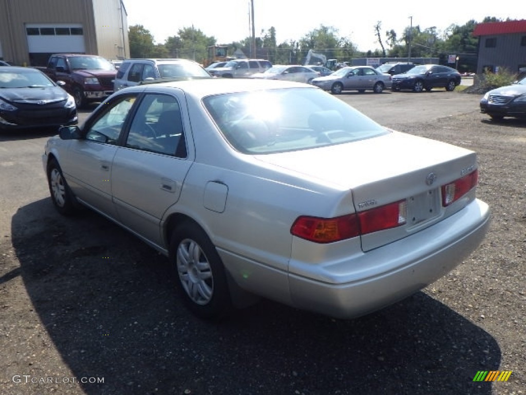 2000 Camry LE - Lunar Mist Metallic / Gray photo #4