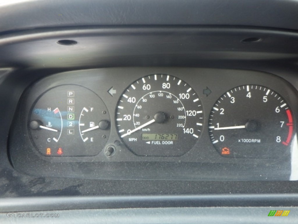 2000 Camry LE - Lunar Mist Metallic / Gray photo #11