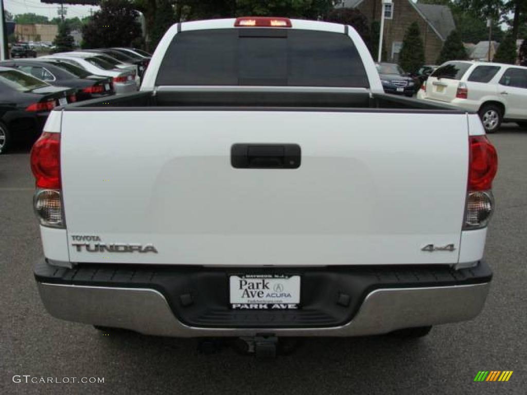 2007 Tundra SR5 TRD Double Cab 4x4 - Super White / Graphite Gray photo #5