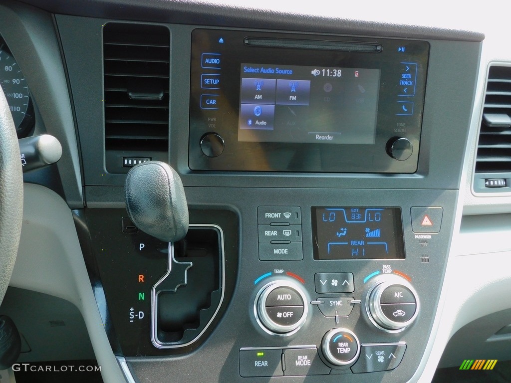 2015 Sienna L - Silver Sky Metallic / Ash photo #16