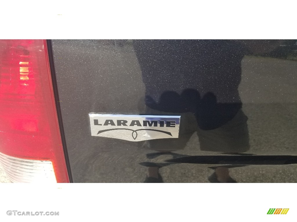 2010 Ram 1500 Laramie Crew Cab 4x4 - Brilliant Black Crystal Pearl / Dark Slate Gray photo #12