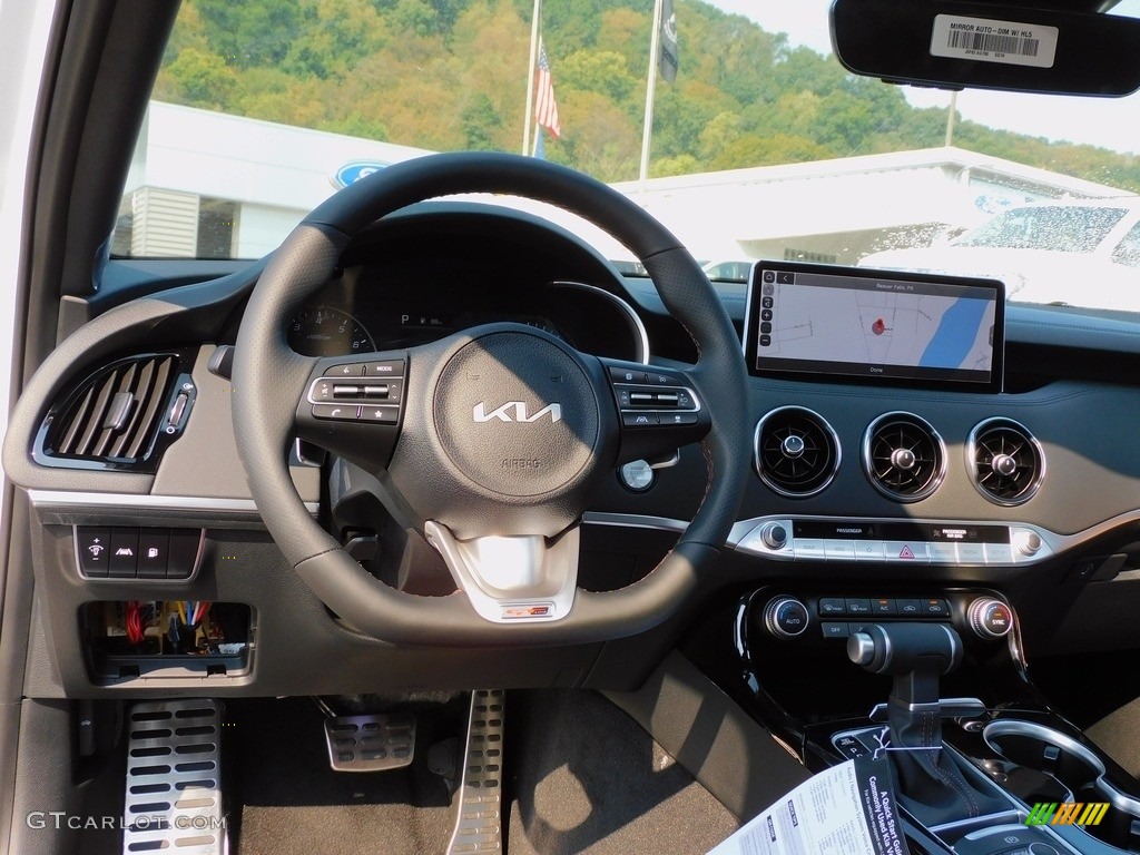 2022 Kia Stinger GT-Line Dashboard Photos