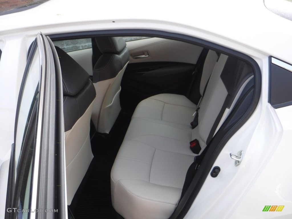 2020 Corolla XLE - Blizzard Pearl White / Macadamia/Beige photo #26