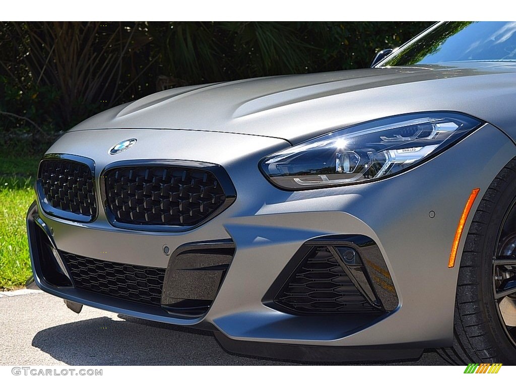 2021 Z4 sDrive M40i - Frozen Grey II Metallic / Magma Red photo #19