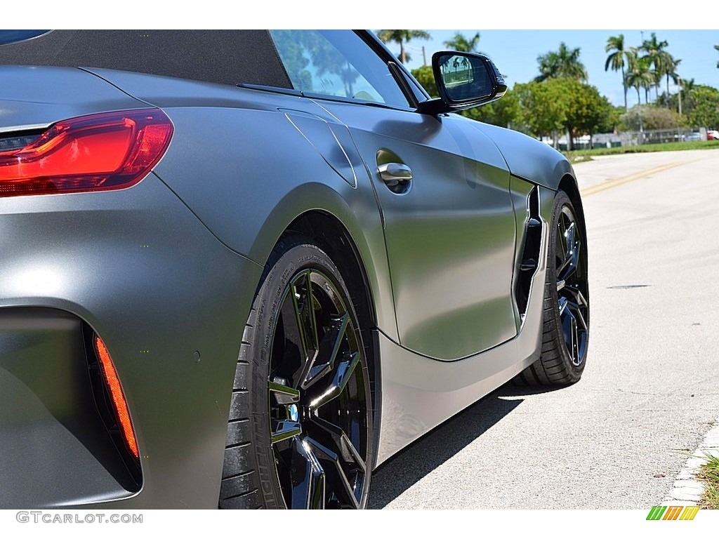 2021 Z4 sDrive M40i - Frozen Grey II Metallic / Magma Red photo #21