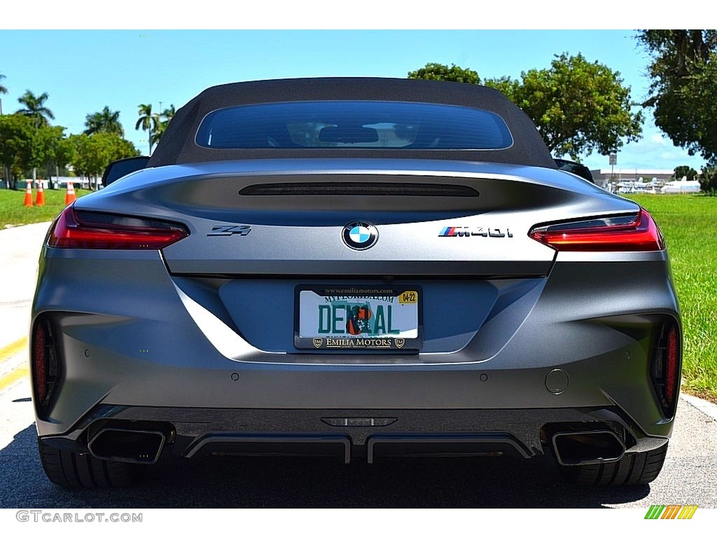 2021 Z4 sDrive M40i - Frozen Grey II Metallic / Magma Red photo #23