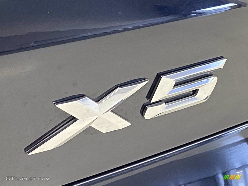 2019 BMW X5 xDrive50i Marks and Logos Photos