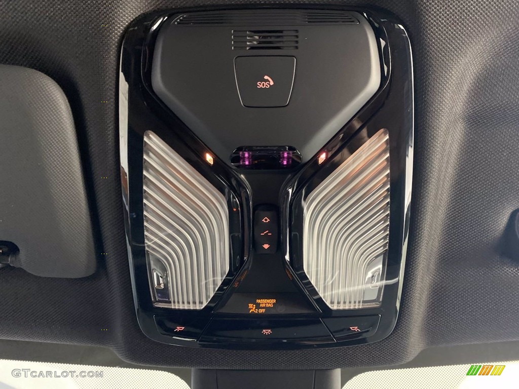 2019 BMW X5 xDrive50i Controls Photos