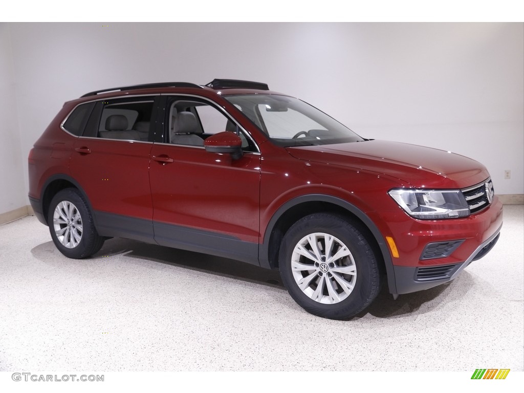2019 Tiguan SE 4MOTION - Cardinal Red Metallic / Titan Black photo #1