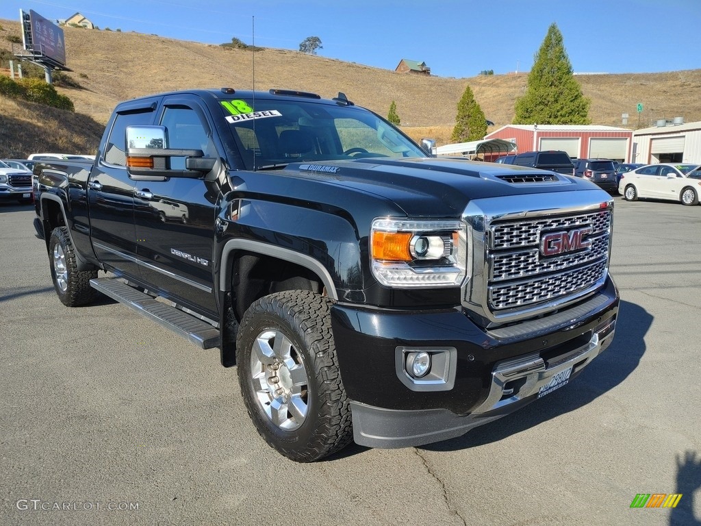 2018 GMC Sierra 3500HD Denali Crew Cab 4x4 Exterior Photos