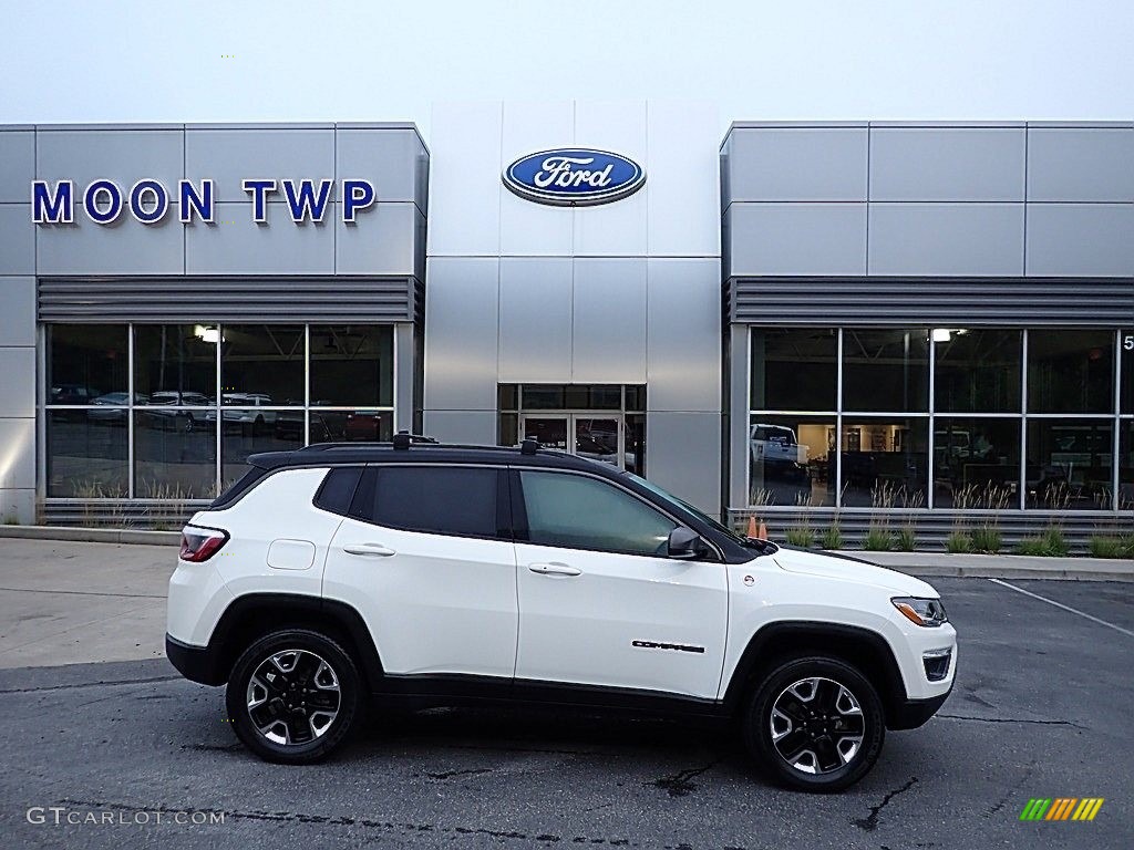 2018 Compass Trailhawk 4x4 - White / Black/Ruby Red photo #1