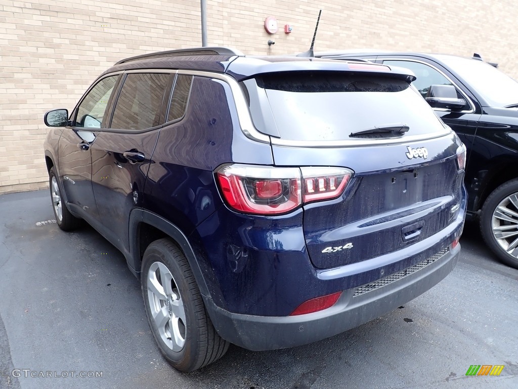 2017 Compass Latitude 4x4 - Jazz Blue Pearl / Black photo #2