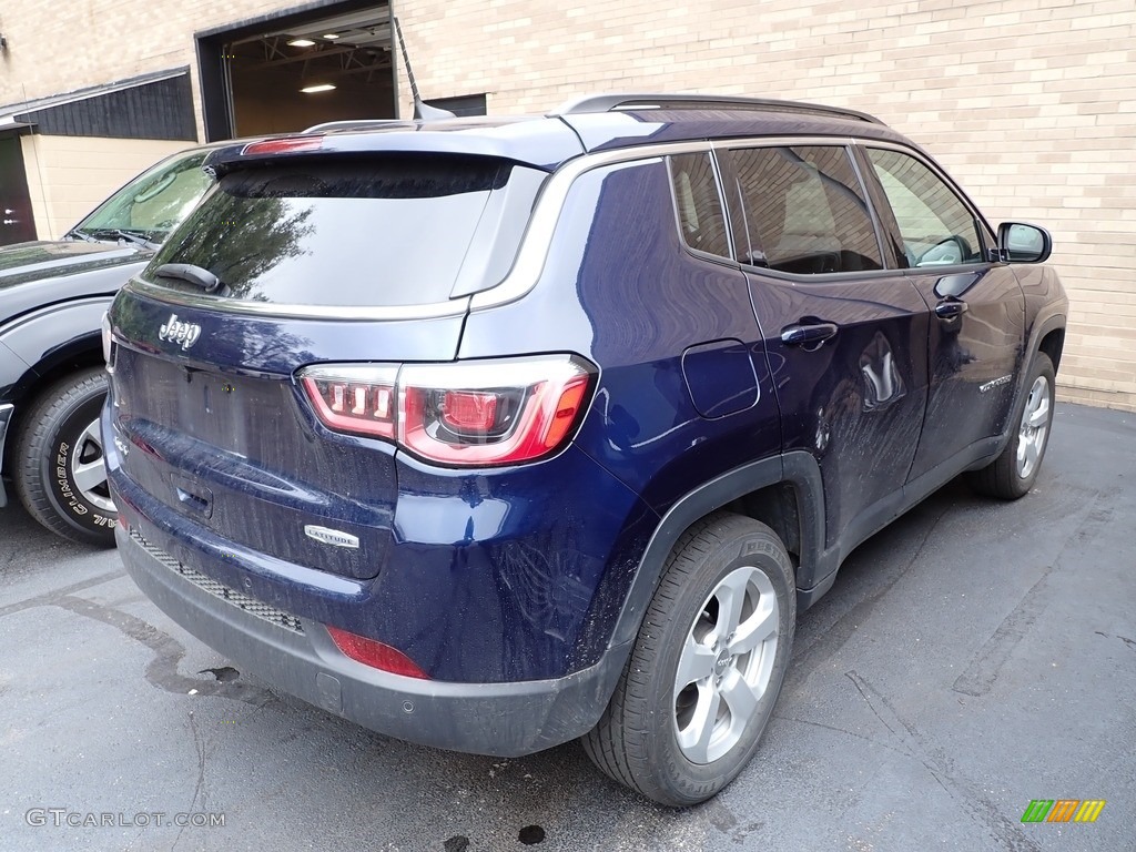 2017 Compass Latitude 4x4 - Jazz Blue Pearl / Black photo #4
