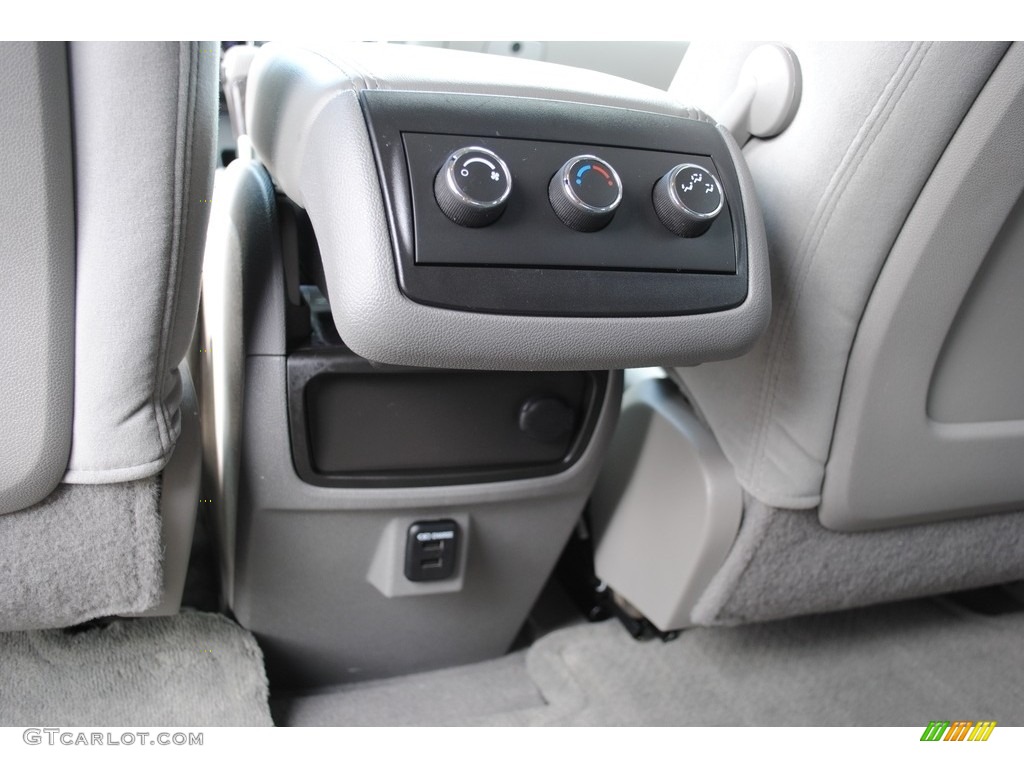 2015 Buick Enclave Convenience Controls Photos