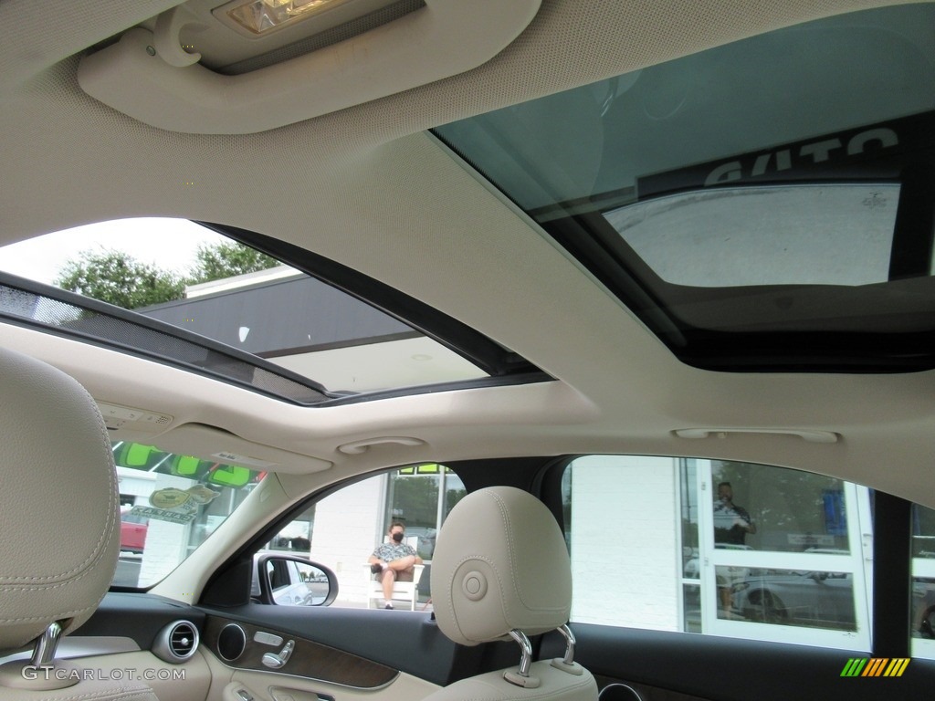2018 C 300 Sedan - Diamond Silver Metallic / Silk Beige/Black photo #11