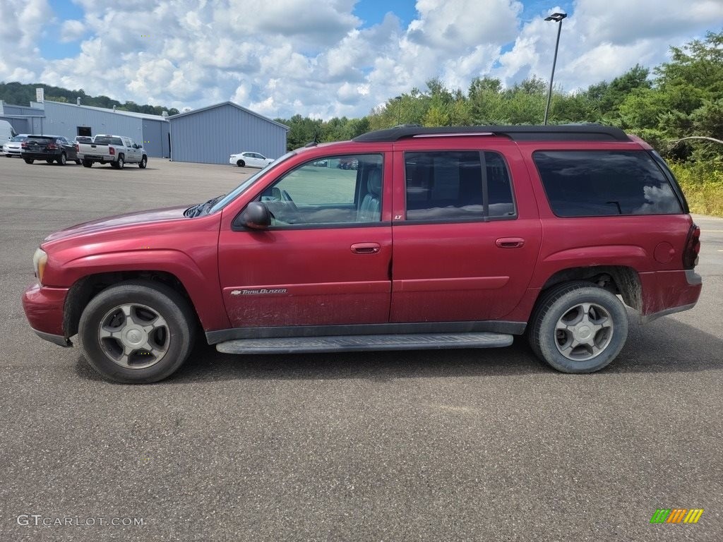 2004 TrailBlazer EXT LT 4x4 - Medium Red Metallic / Medium Pewter photo #5