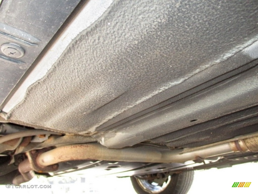 1998 Acura CL 2.3 Premium Undercarriage Photo #142898937
