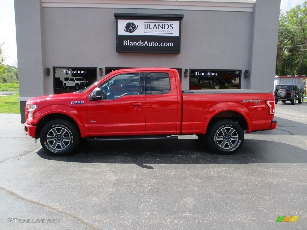2015 F150 XLT SuperCab 4x4 - Race Red / Black photo #1