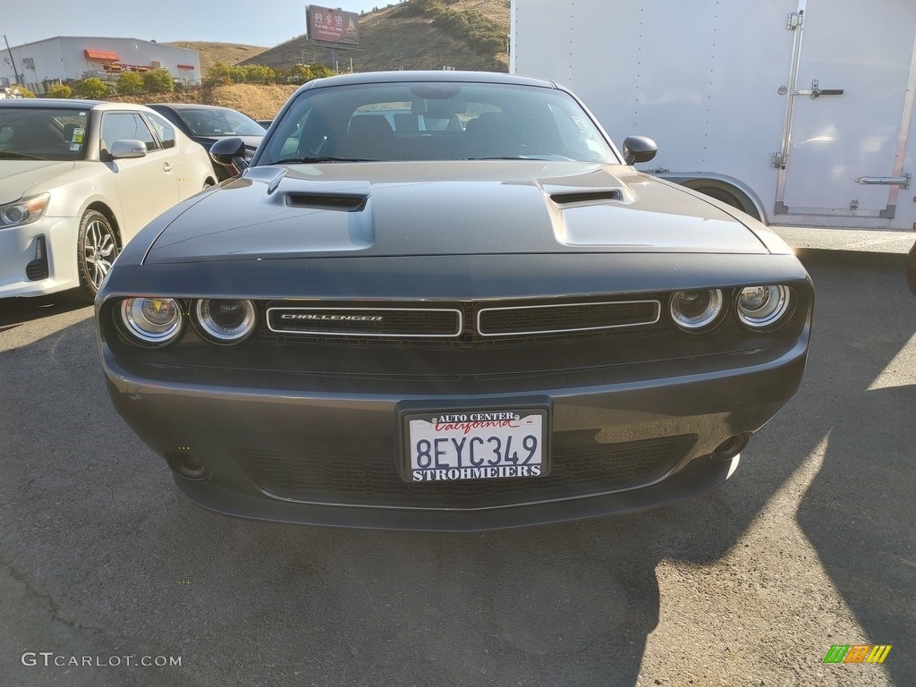 2018 Challenger SXT - Maximum Steel Metallic / Black photo #2