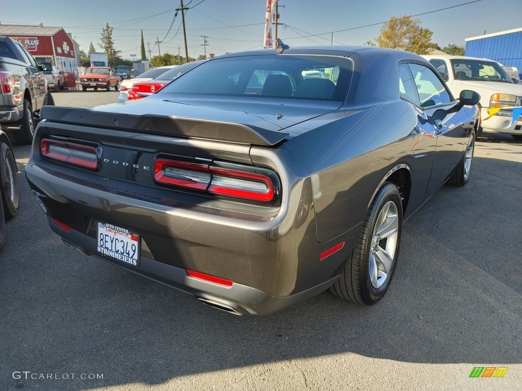 2018 Challenger SXT - Maximum Steel Metallic / Black photo #4