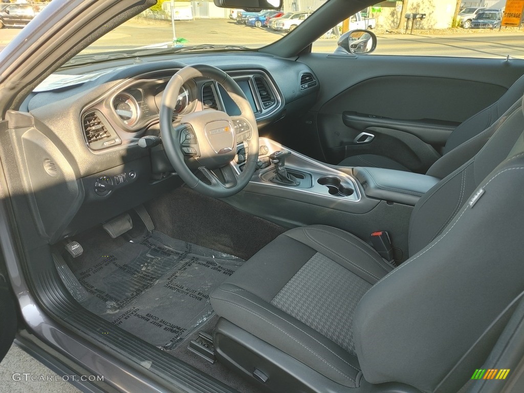 2018 Challenger SXT - Maximum Steel Metallic / Black photo #7