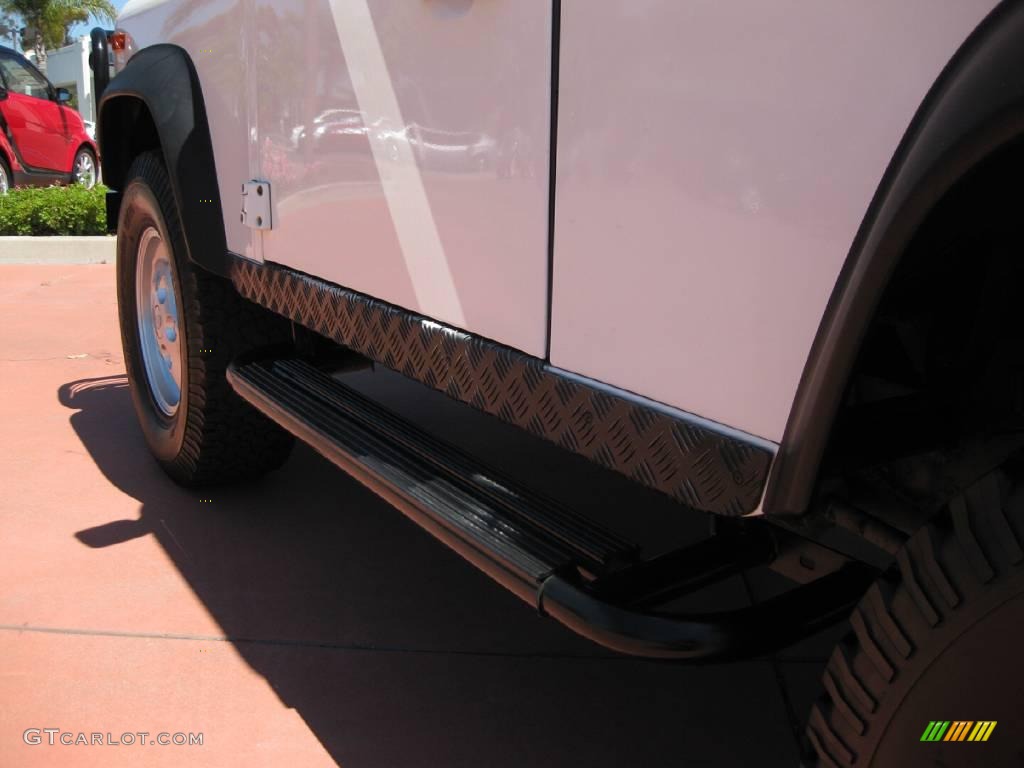 1997 Defender 90 Hard Top - Alpine White / Slate Grey photo #23