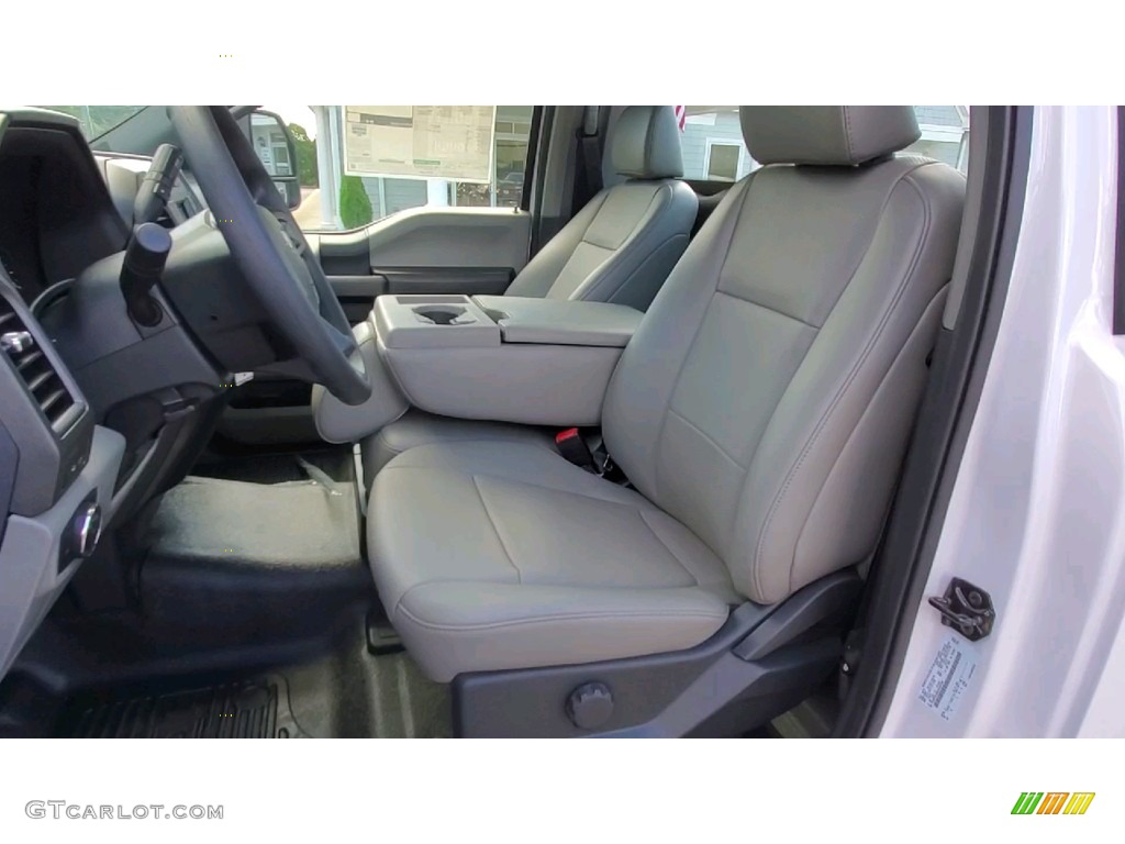 2022 F350 Super Duty XL Regular Cab 4x4 Chassis - Oxford White / Medium Earth Gray photo #10