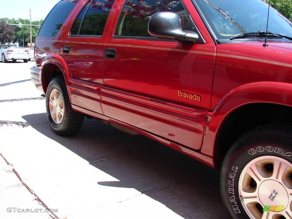 1996 Bravada AWD - Medium Red Metallic / Beige photo #11