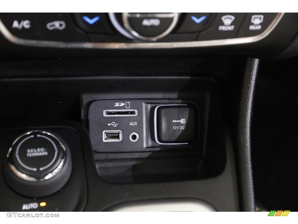 2018 Cherokee Limited 4x4 - Light Brownstone Pearl / Black/Light Frost Beige photo #17