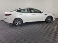 Snow White Pearl - Optima S Photo No. 11