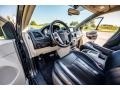 Brilliant Black Crystal Pearl - Town & Country Touring - L Photo No. 19