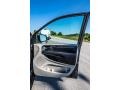 Brilliant Black Crystal Pearl - Town & Country Touring - L Photo No. 26