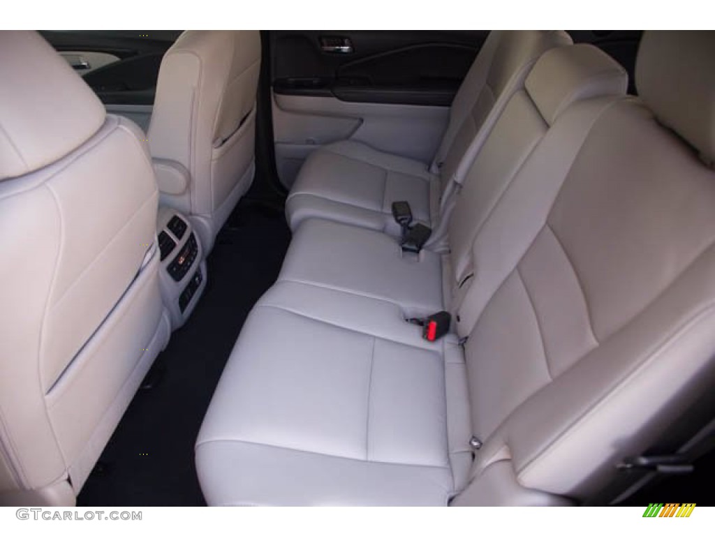 2019 Pilot Touring - Crystal Black Pearl / Beige photo #4