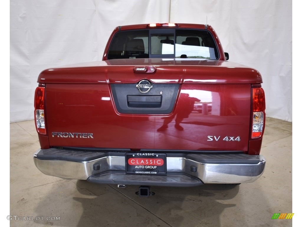 2011 Frontier SV V6 King Cab 4x4 - Red Alert / Beige photo #3