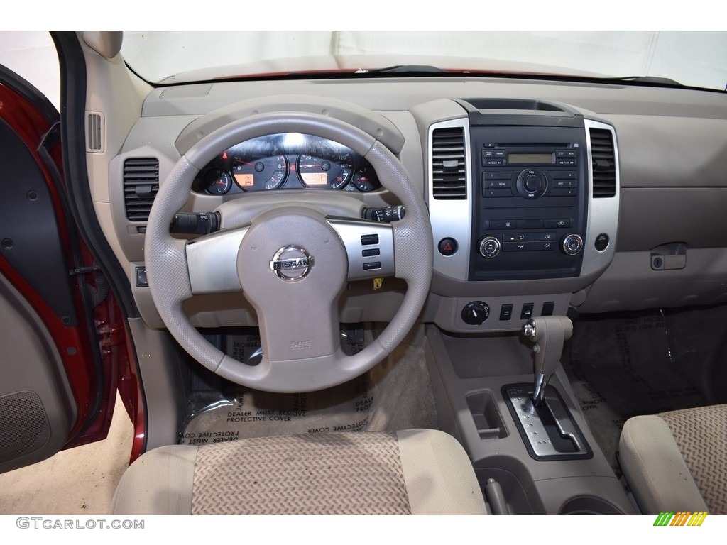 2011 Frontier SV V6 King Cab 4x4 - Red Alert / Beige photo #11