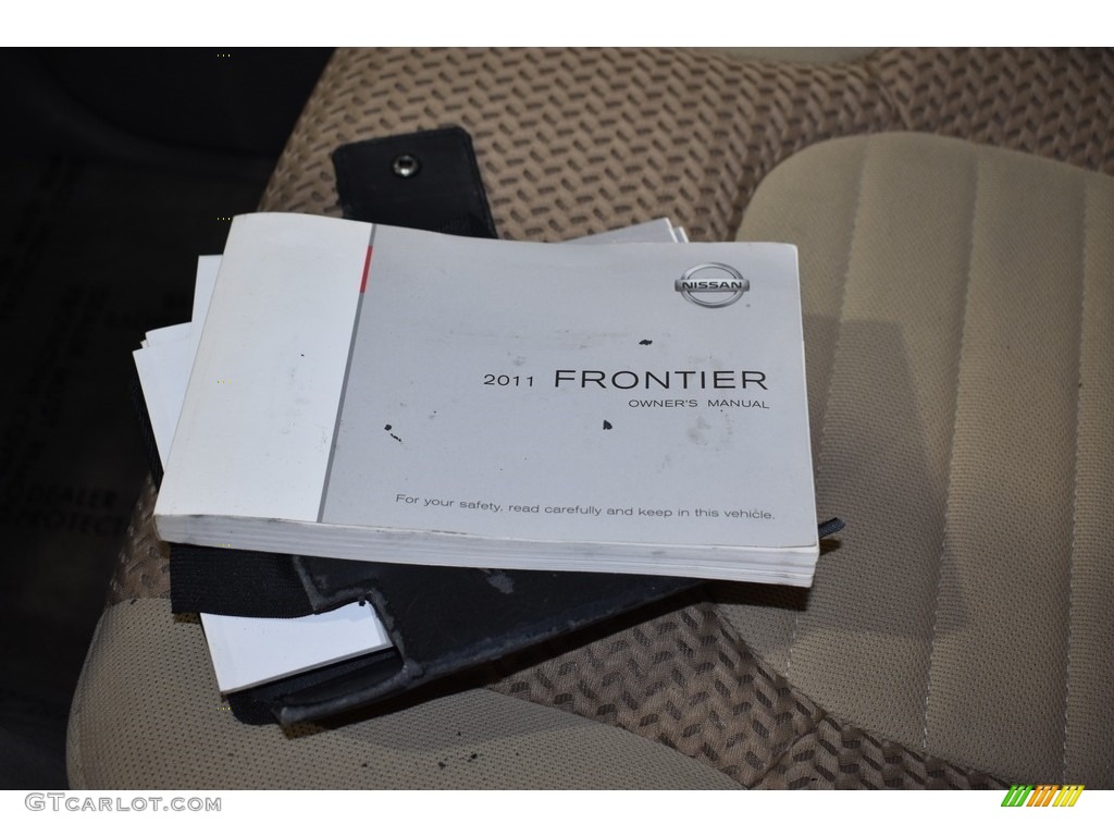 2011 Frontier SV V6 King Cab 4x4 - Red Alert / Beige photo #15