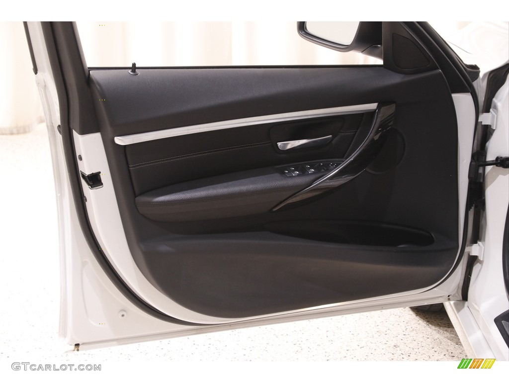 2018 3 Series 330i xDrive Sedan - Mineral White Metallic / Black photo #4