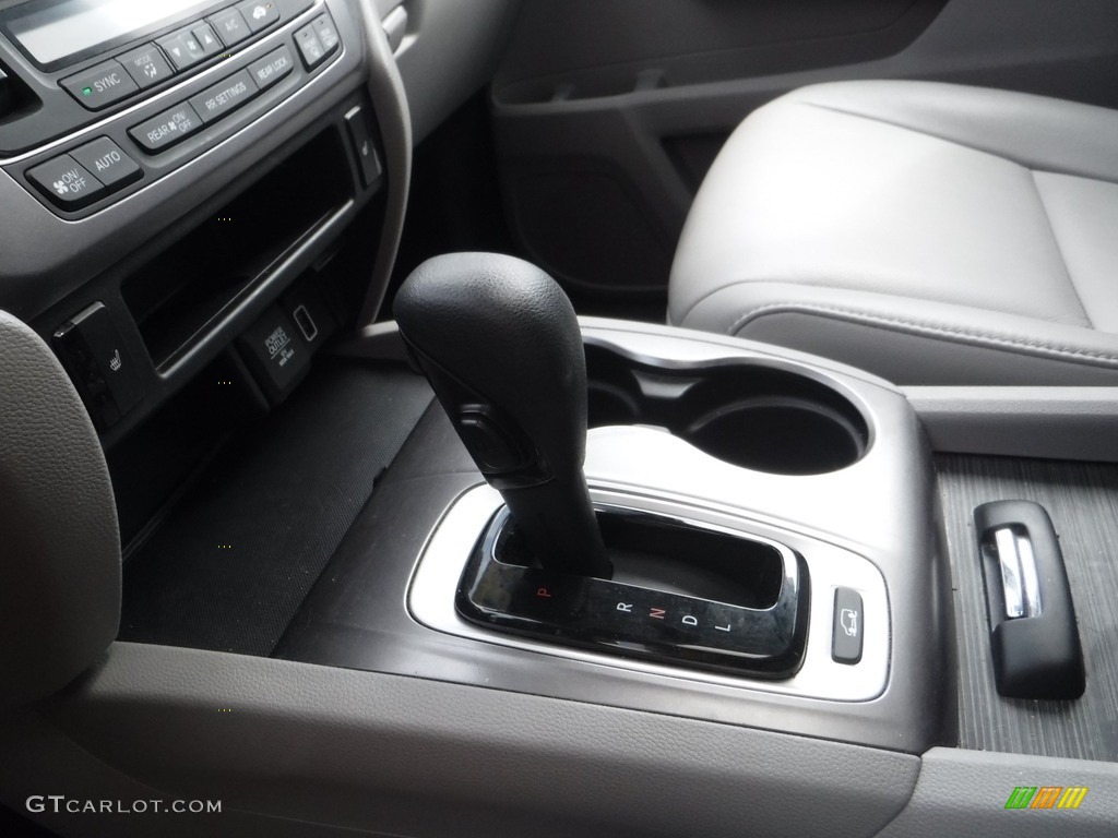 2019 Pilot EX-L AWD - Crystal Black Pearl / Gray photo #18