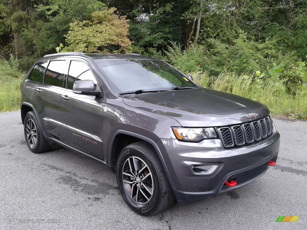 2018 Jeep Grand Cherokee Trailhawk 4x4 Exterior Photos
