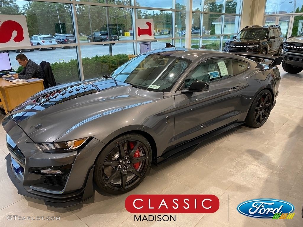 2021 Mustang Shelby GT500 - Carbonized Gray Metallic / GT500 Ebony/Smoke Gray Accents photo #2