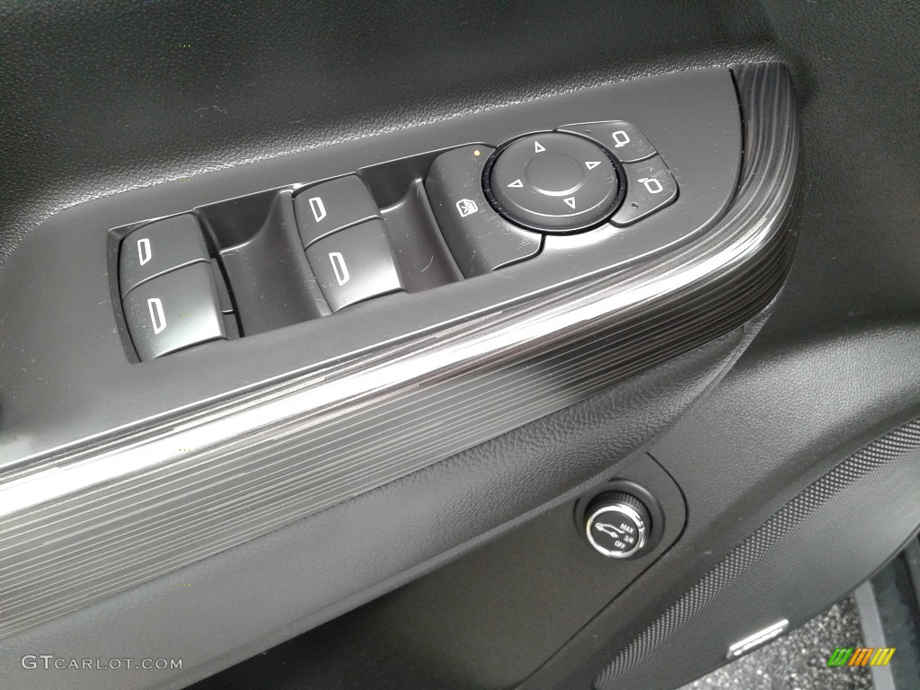 2018 GMC Acadia SLT Door Panel Photos