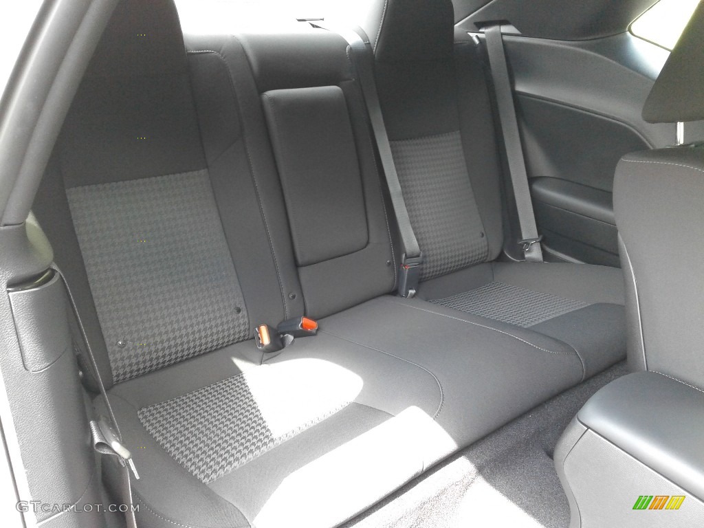2021 Dodge Challenger R/T Scat Pack Rear Seat Photo #142929397
