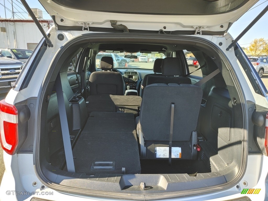 2018 Explorer XLT - Oxford White / Ebony Black photo #10
