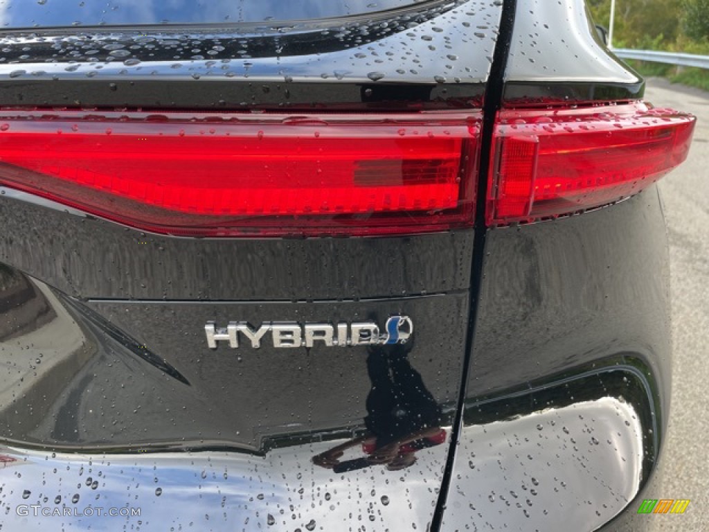 2021 Toyota Venza Hybrid LE AWD Marks and Logos Photo #142936191