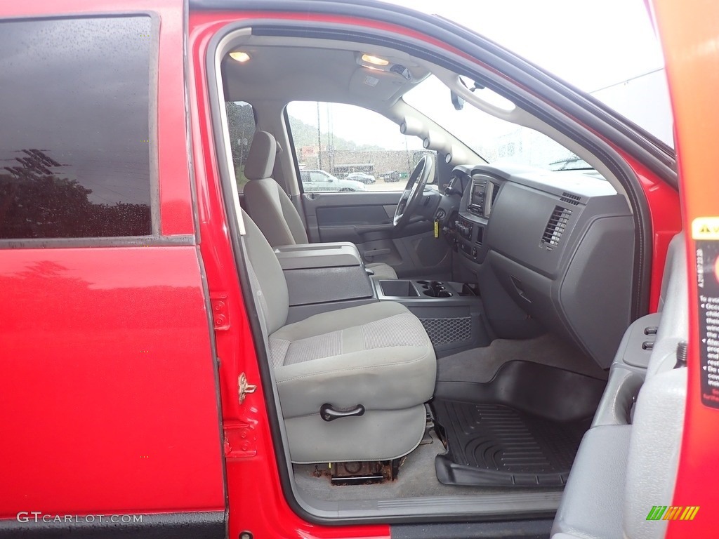 2006 Ram 3500 SLT Quad Cab 4x4 - Flame Red / Medium Slate Gray photo #35