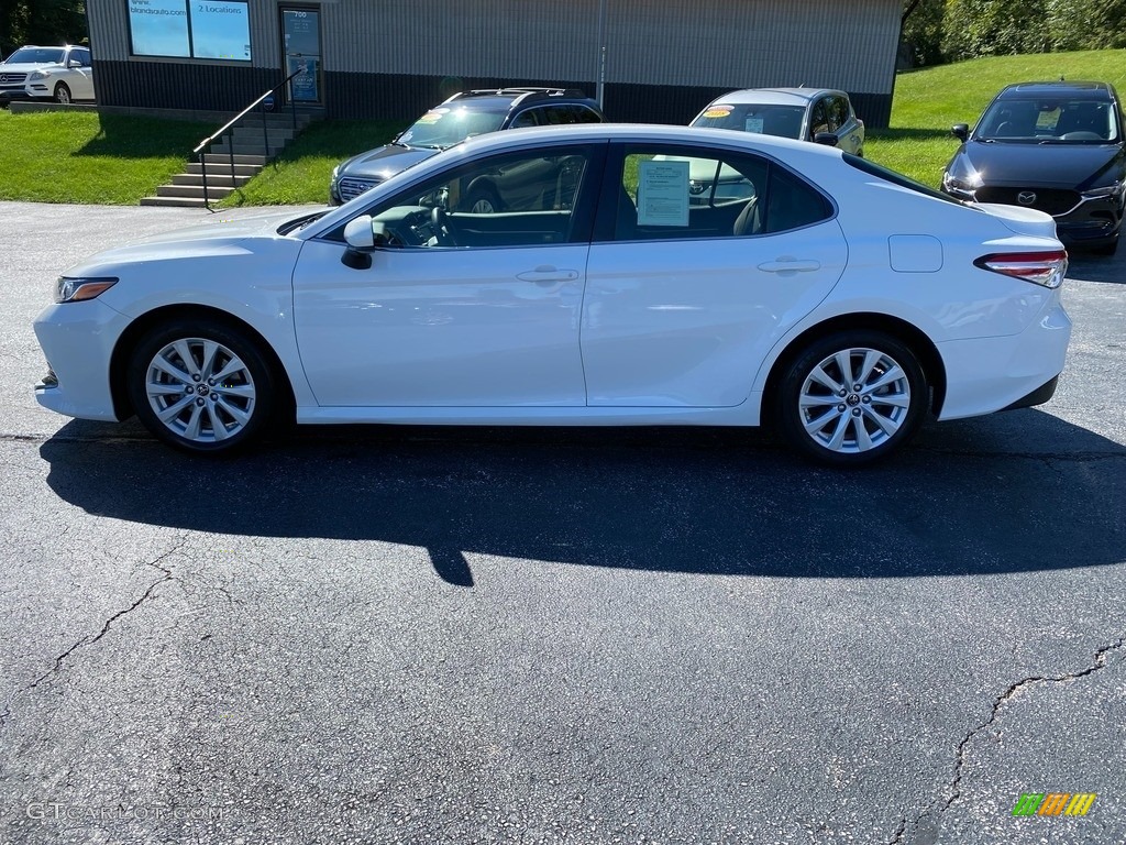 2018 Camry LE - Super White / Black photo #1