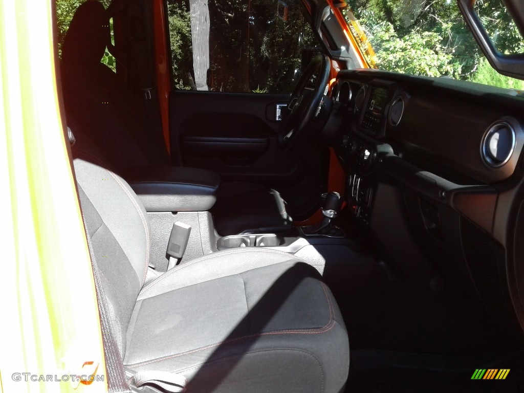 2020 Gladiator Rubicon 4x4 - Punk