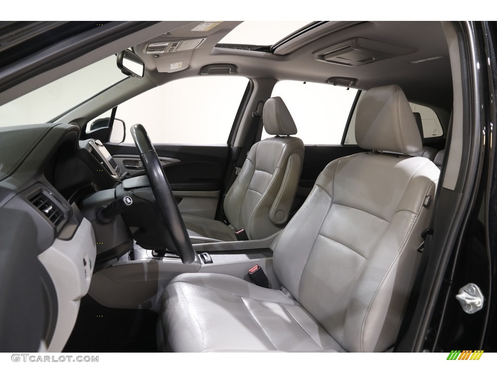 Gray Interior 2017 Honda Pilot EX-L AWD Photo #142944179