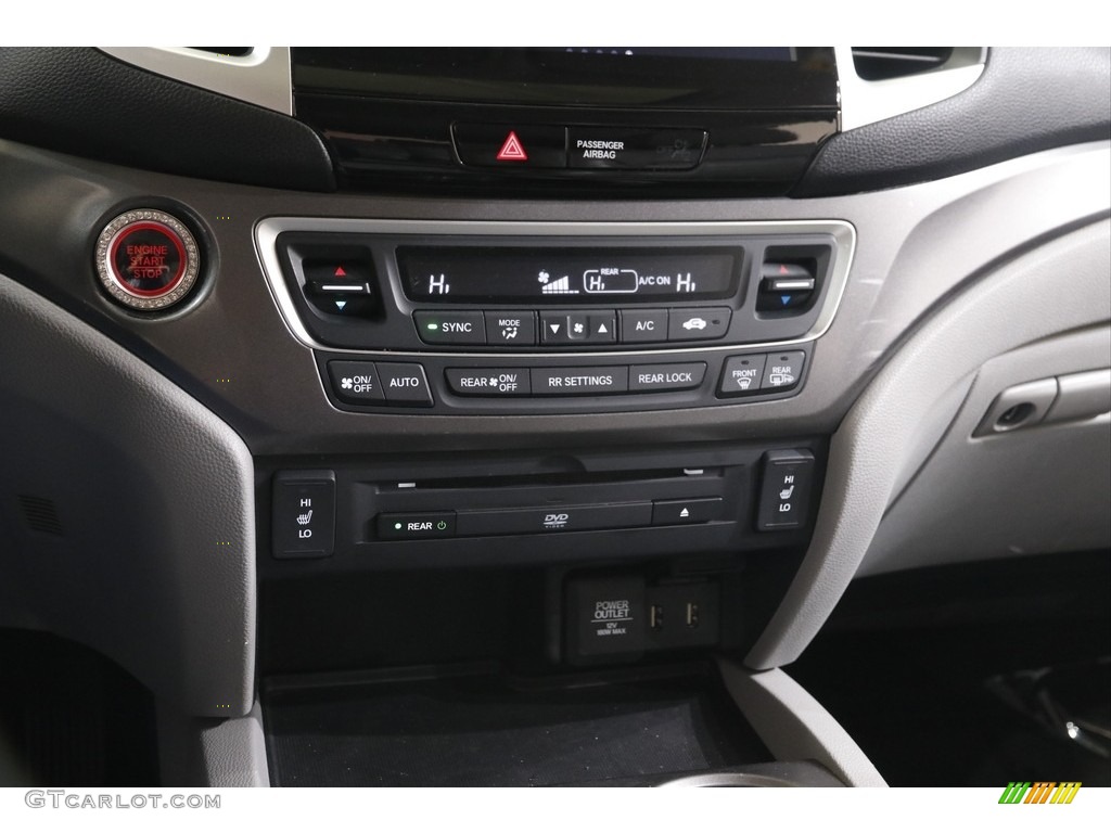 2017 Honda Pilot EX-L AWD Controls Photos