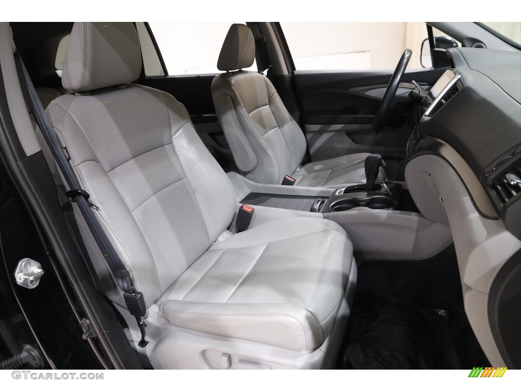 Gray Interior 2017 Honda Pilot EX-L AWD Photo #142944356